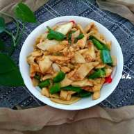 杏鲍菇青椒炒鸡肉