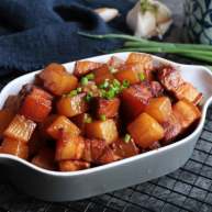 红烧肉炖白萝卜