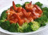 18、西兰花炒虾球,收至自已喜欢的程度，装盘。