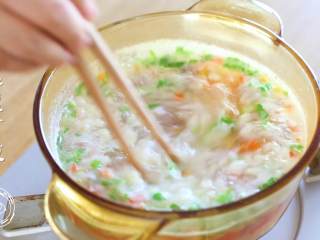11、9m+宝宝疙瘩汤(宝宝辅食),迅速打散~