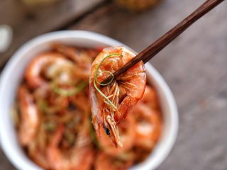 13、洋葱油爆虾,超好吃有没有