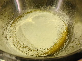 12、芝麻薄脆饼干,过塞会比较细；