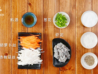 1、香煎虾饼-宝妈首选的补钙儿童餐,所需食材
