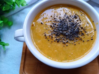 14、南瓜鸡肉浓汤,伴着小葱花的香气,黑芝麻核桃香,宝宝爱的不得了