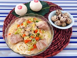 15、排骨蚬子时蔬面,好好吃饭是对自己最好的奖励