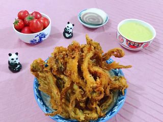 11、酥炸小鲶鱼,普通的食材只要用心去做就回给你一个美好的回忆