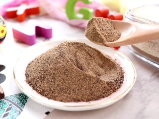 6、自制香菇粉,大月龄的宝宝就不需要过筛了