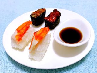 7、石榴旗袍秀早餐,也可以换个口味来日料犒劳一下自己