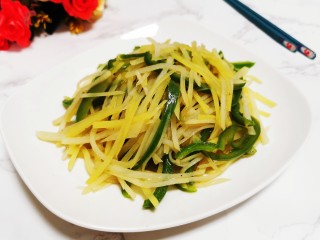 20、青椒炒土豆丝,成品图