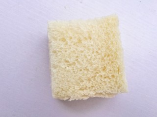 7、好吃到爆的港式西多士,盖上另一片。