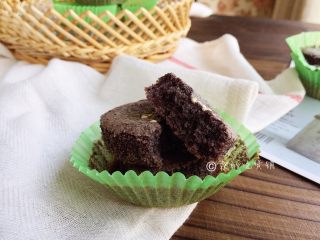 14、黑米蜂蜜小蛋糕,完成。