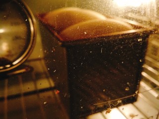 17、奶香吐司,烤箱预热150度，烤45分钟