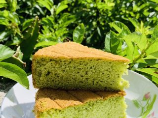 25、菠菜海绵蛋糕,蓬松得嘞。