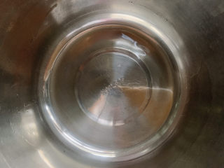 10、山药鸡蛋糕,容器抹点儿油。