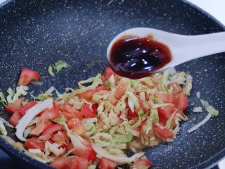 14、营养健康早餐  卷心菜番茄全麦鱼面,再加入蚝油！