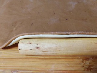 11、猫耳朵,两个面皮贴在一起。