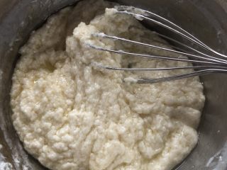 11、十寸古早蛋糕,尽量混合均匀