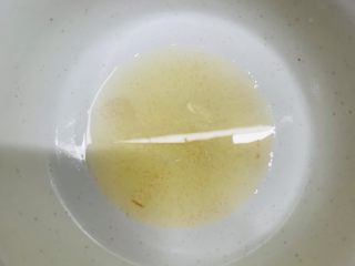 13、无可奈何之香煎绿豆饼,食用油适量。