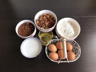 1、红枣糕（全蛋打发）,准备食材