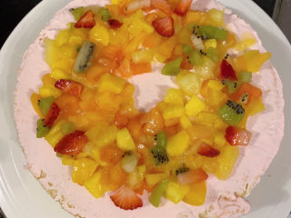 20、草莓蛋糕,第二层夹心水果