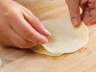 14、宝宝春饼12M+(宝宝辅食),每一次层刷完油的面皮叠加