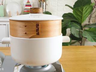 17、宝宝春饼12M+(宝宝辅食),热水上锅，大火蒸15分钟