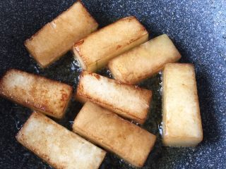 5、海虾烧冬瓜#有个故事#,慢火把冬瓜煎香