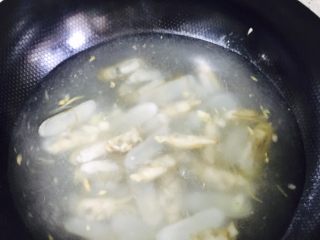 12、娃娃菜蛏子汤,加高汤或开水