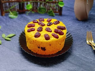 11、奶香果干南瓜发糕,取出后,凉一会即可脱模!特别好,零失败,一次成功!