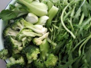 7、涮羊肉,油菜、茼蒿、西兰花