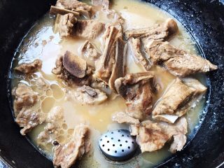 8、干烧排骨,汤汁熬的特别浓稠