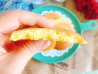 12、黄金玉米饼,松软香甜