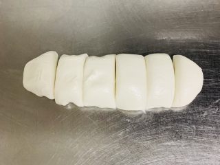 9、东北油炸糕,平均分成六份