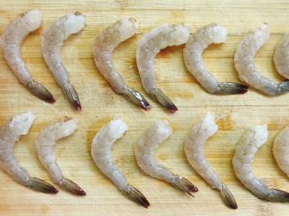 3、鲜虾砂锅粥,排队