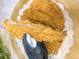 16、香酥鸡排,外酥里嫩，带走一丢丢的胡椒的香味，味道好极了。