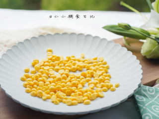 12、8个月以上辅食蛋黄溶豆,完成