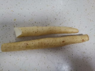 1、山药小饼,那铁棍山药一根