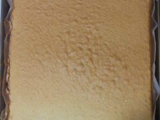 11、网红木质盒子蛋糕????,趁热脱模