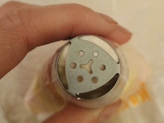 18、网红木质盒子蛋糕????,我用的是这款俄罗斯一体裱花嘴