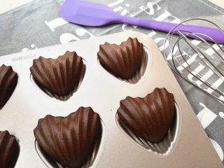 9、心形玛德琳蛋糕,就可以食用啦。