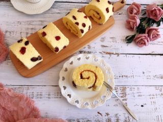 16、蔓越莓蛋糕卷,成品