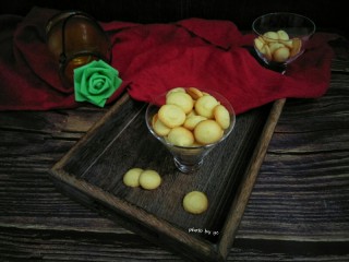 12、蛋黄饼,成品。