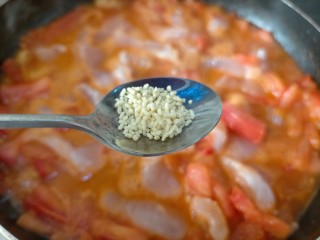 11、番茄巴沙鱼,加鸡精适量