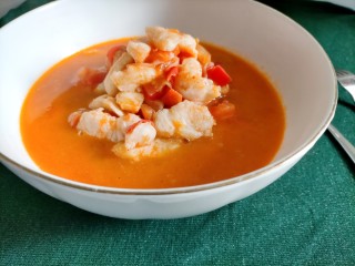 14、番茄巴沙鱼,装盘上桌