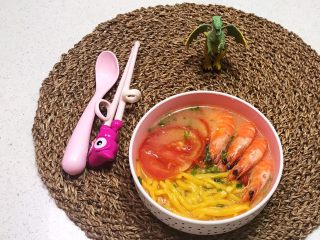 31、宝宝健康食谱   鲜虾番茄南瓜面,鲜香适宜的鲜虾番茄南瓜面出锅了~