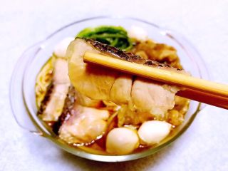 10、鲜活时蔬面,鱼肉细腻入口即化