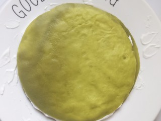 13、抹茶千层蛋糕,一层饼皮一层奶油,一层层摞起来