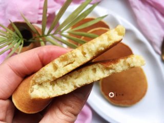 14、苹果饼,出锅品尝吧，非常的松软