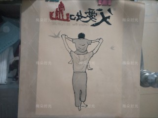 9、父亲节——父爱如山彩绘蛋糕,先用黑色面糊构画出人物线条。