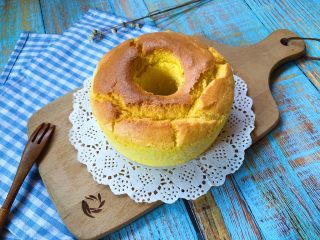 20、南瓜戚风中空蛋糕,早餐来一份，极好。